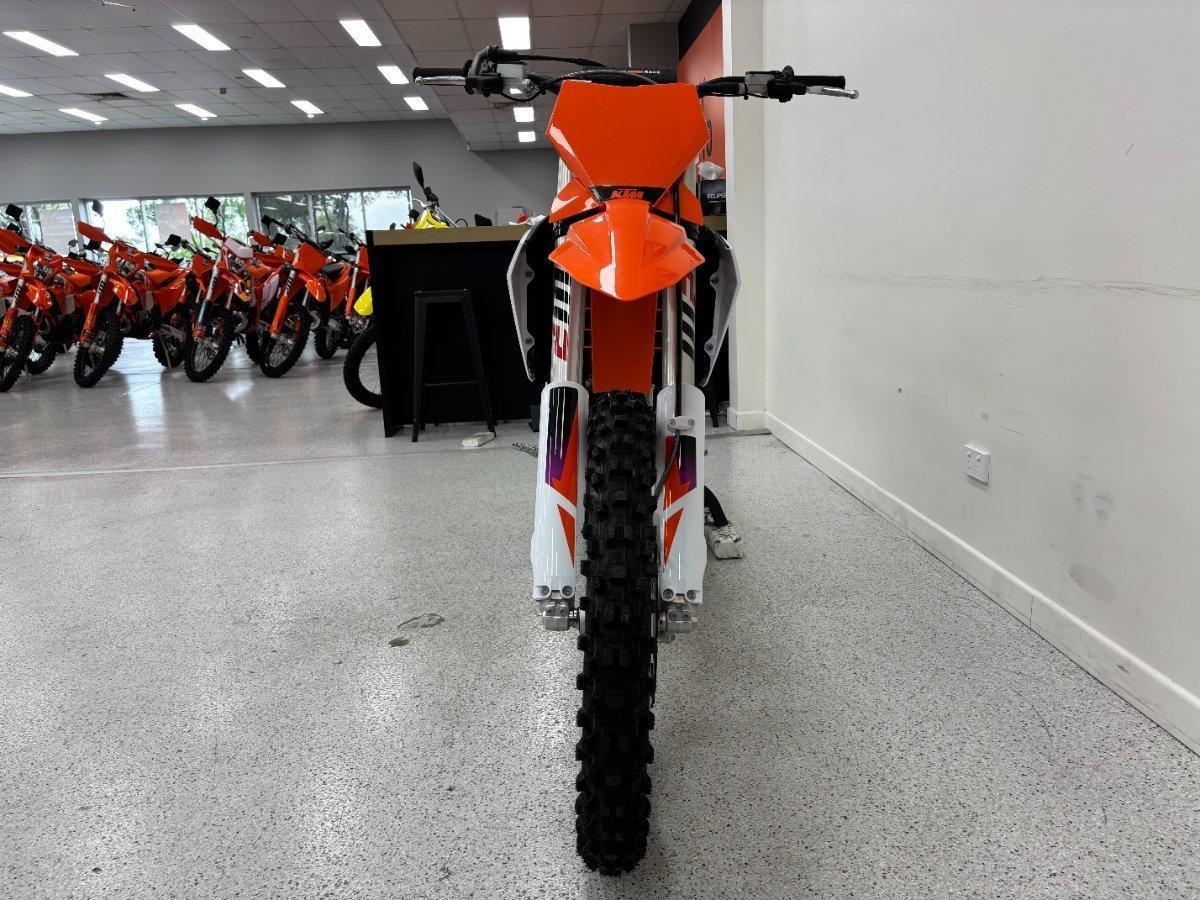 2024 KTM 450 SX-F MOTOCROSS