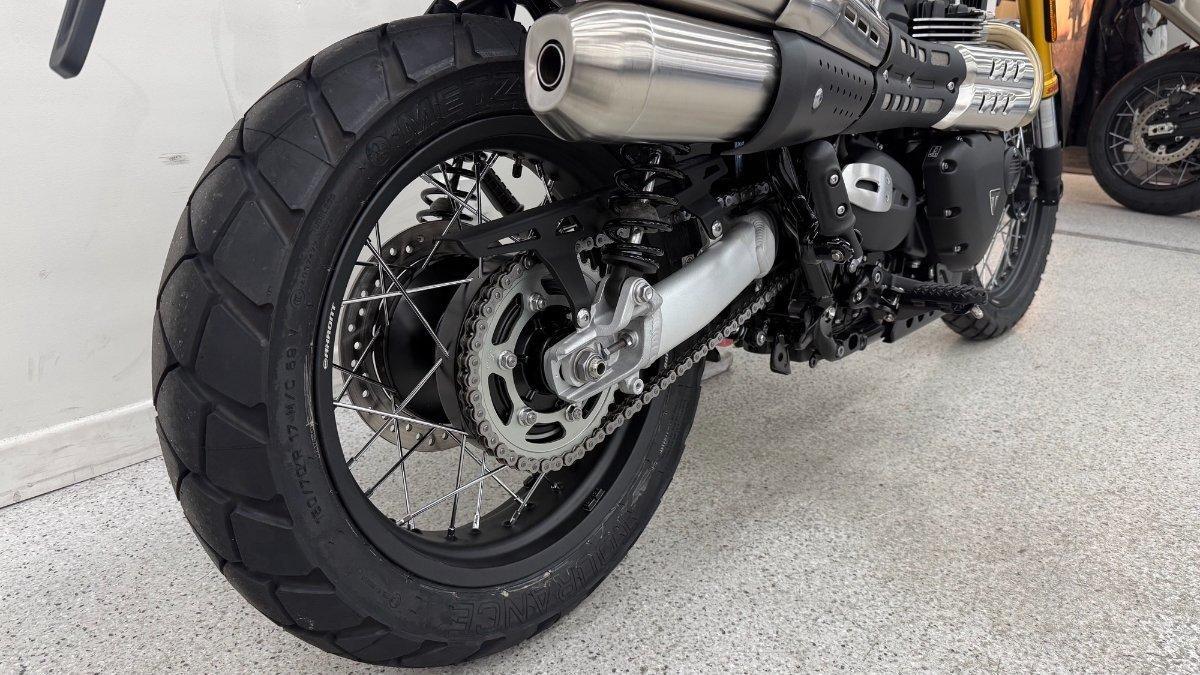 2026 TRIUMPH SCRAMBLER 900 ROAD