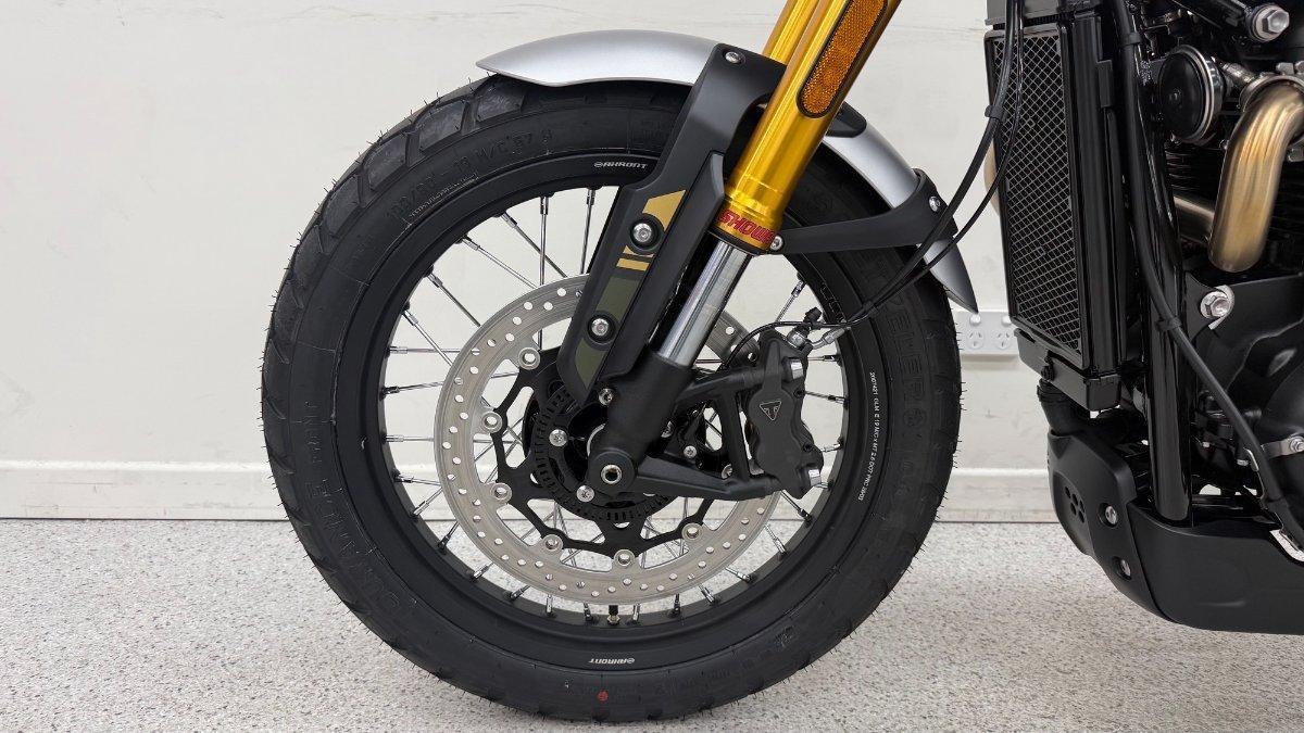 2026 TRIUMPH SCRAMBLER 900 ROAD