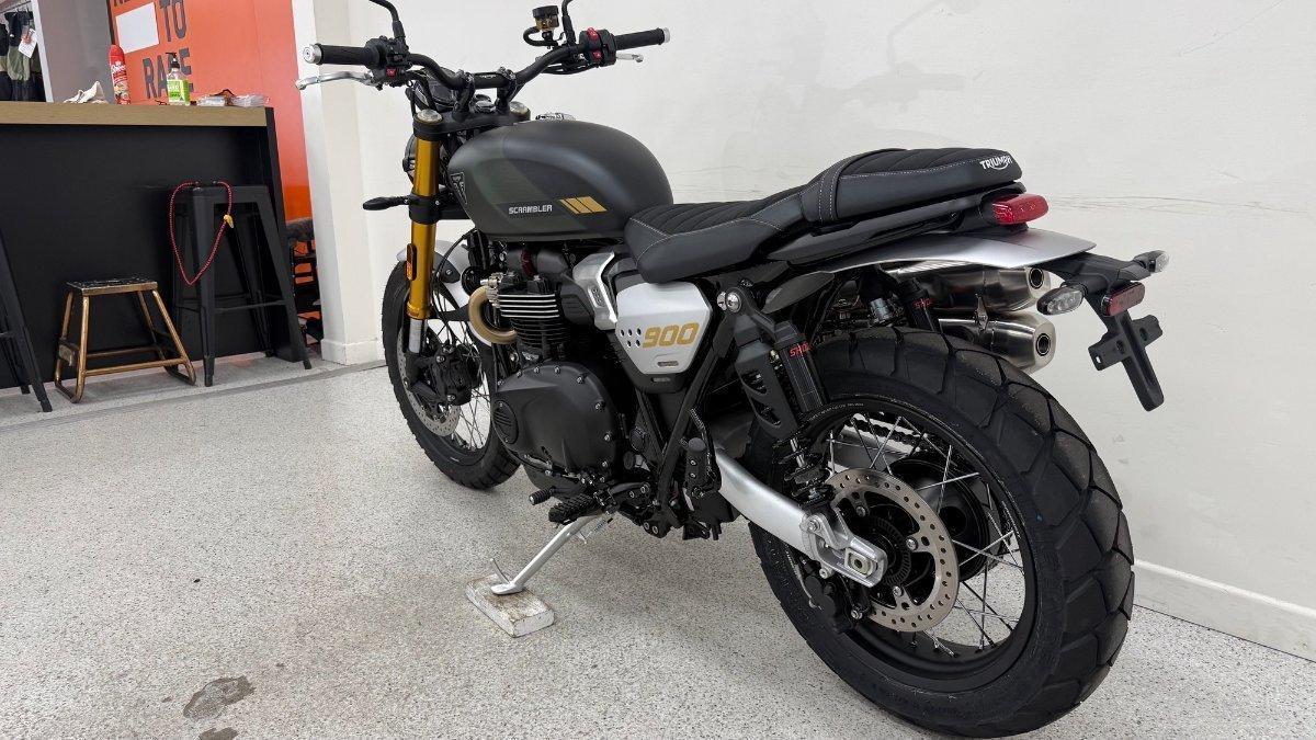 2026 TRIUMPH SCRAMBLER 900 ROAD