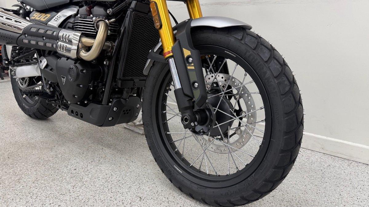 2026 TRIUMPH SCRAMBLER 900 ROAD