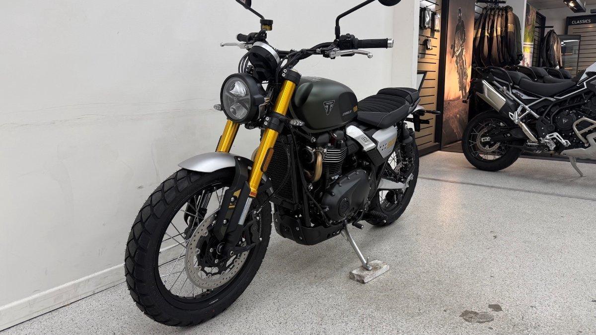 2026 TRIUMPH SCRAMBLER 900 ROAD