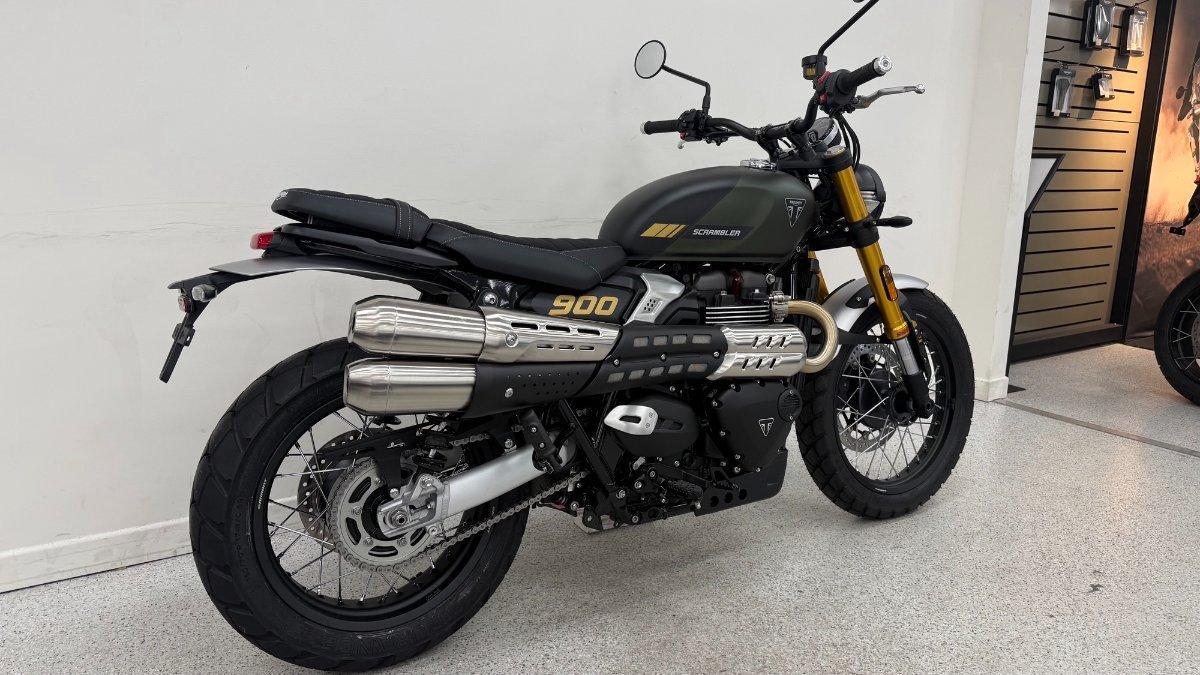 2026 TRIUMPH SCRAMBLER 900 ROAD
