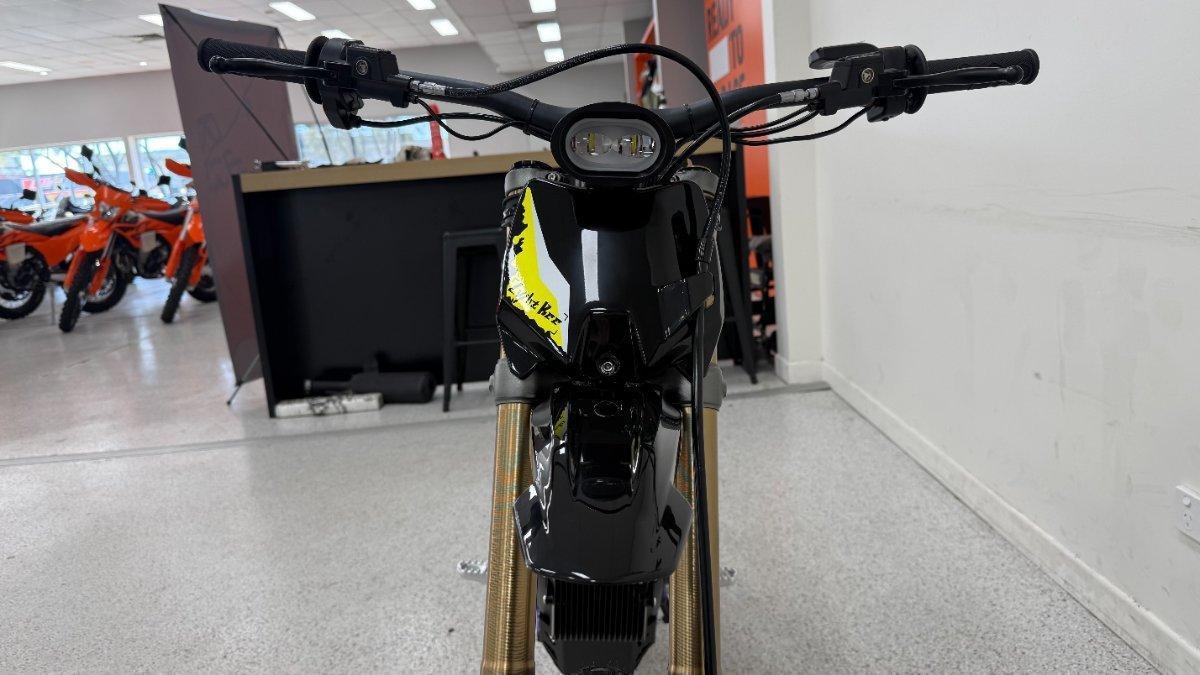 2025 SUR-RON LIGHT BEE X TRAIL