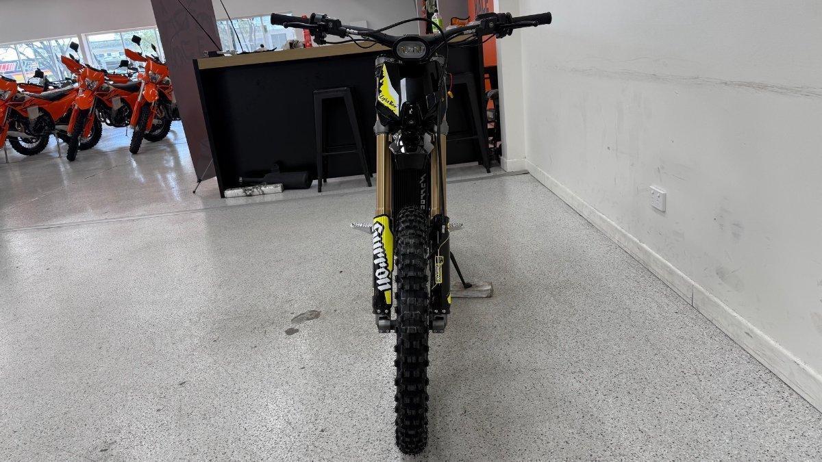 2025 SUR-RON LIGHT BEE X TRAIL