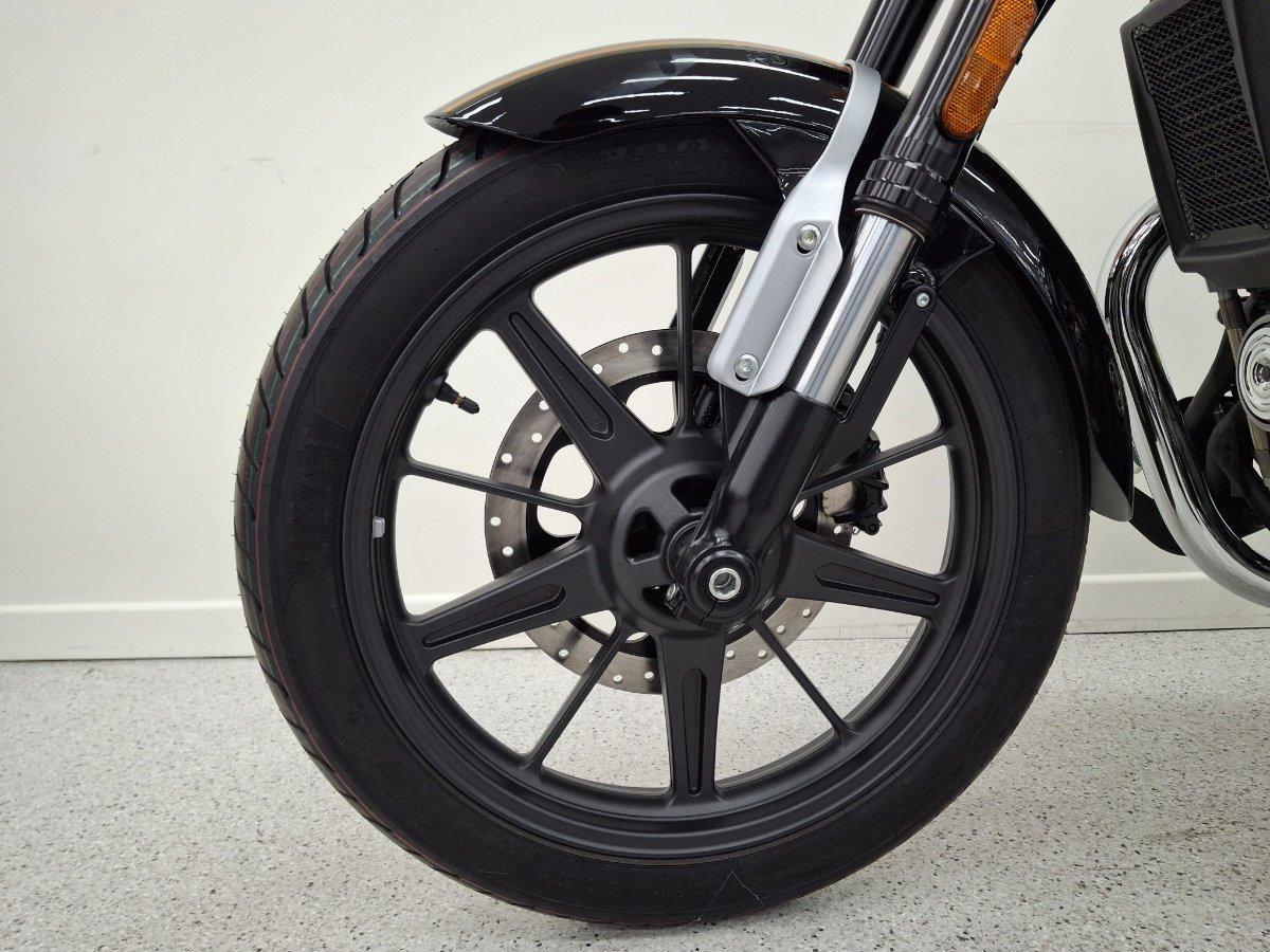 2026 ROYAL ENFIELD SUPER METEOR 650 ROAD