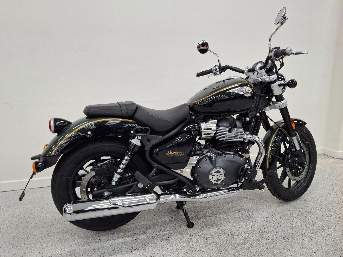 2026 ROYAL ENFIELD SUPER METEOR 650 ROAD