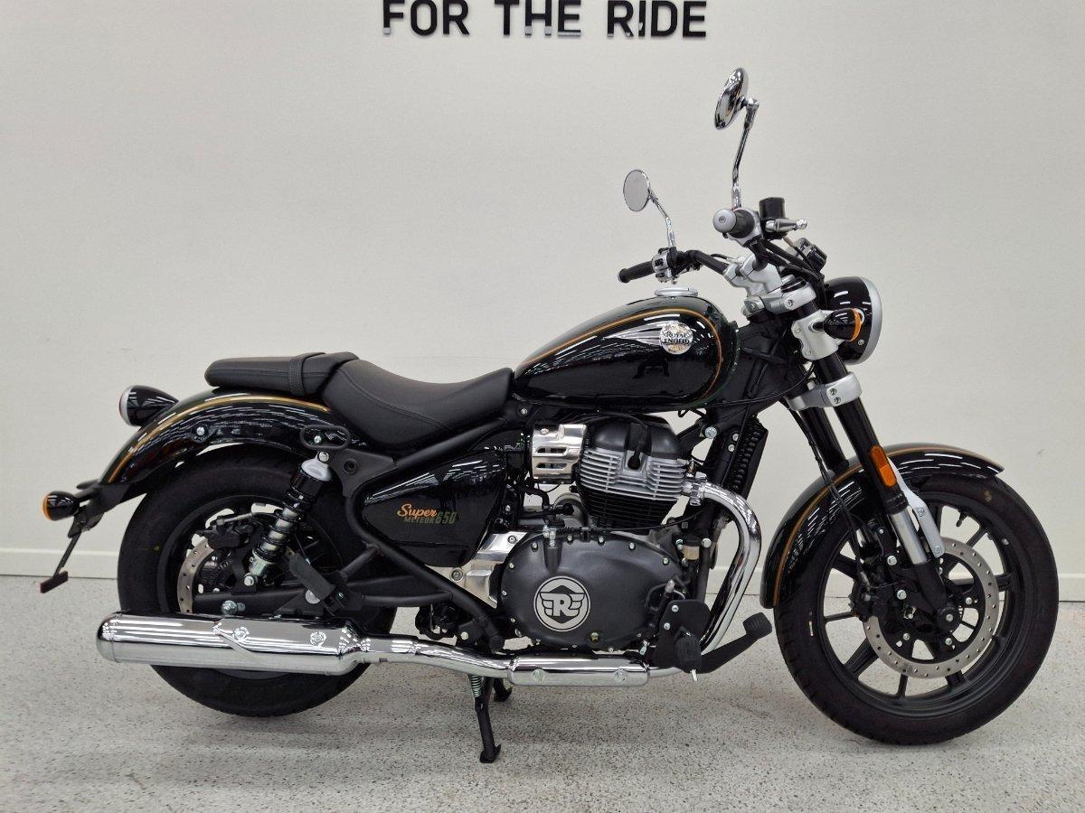 2026 ROYAL ENFIELD SUPER METEOR 650 ROAD