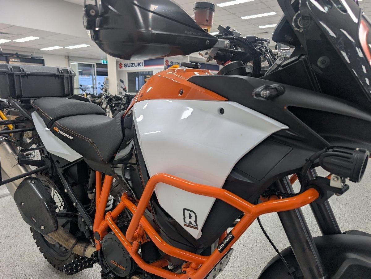 2017 KTM SUPER ADVENTURE R DUAL SPORTS