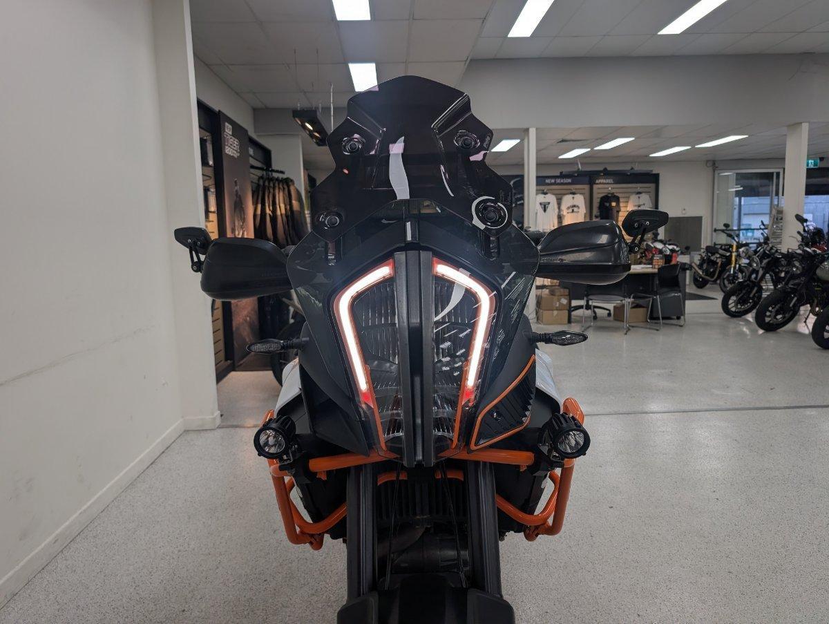 2017 KTM SUPER ADVENTURE R DUAL SPORTS
