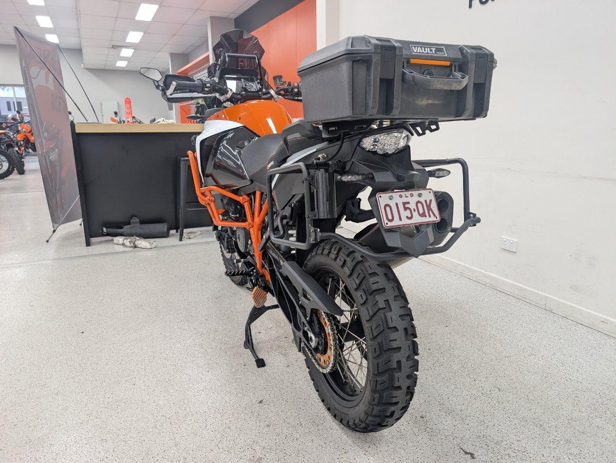 2017 KTM SUPER ADVENTURE R DUAL SPORTS