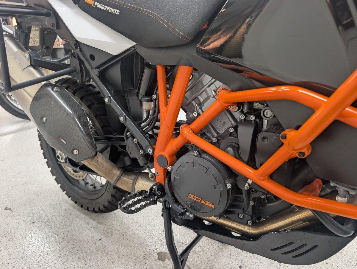 2017 KTM SUPER ADVENTURE R DUAL SPORTS