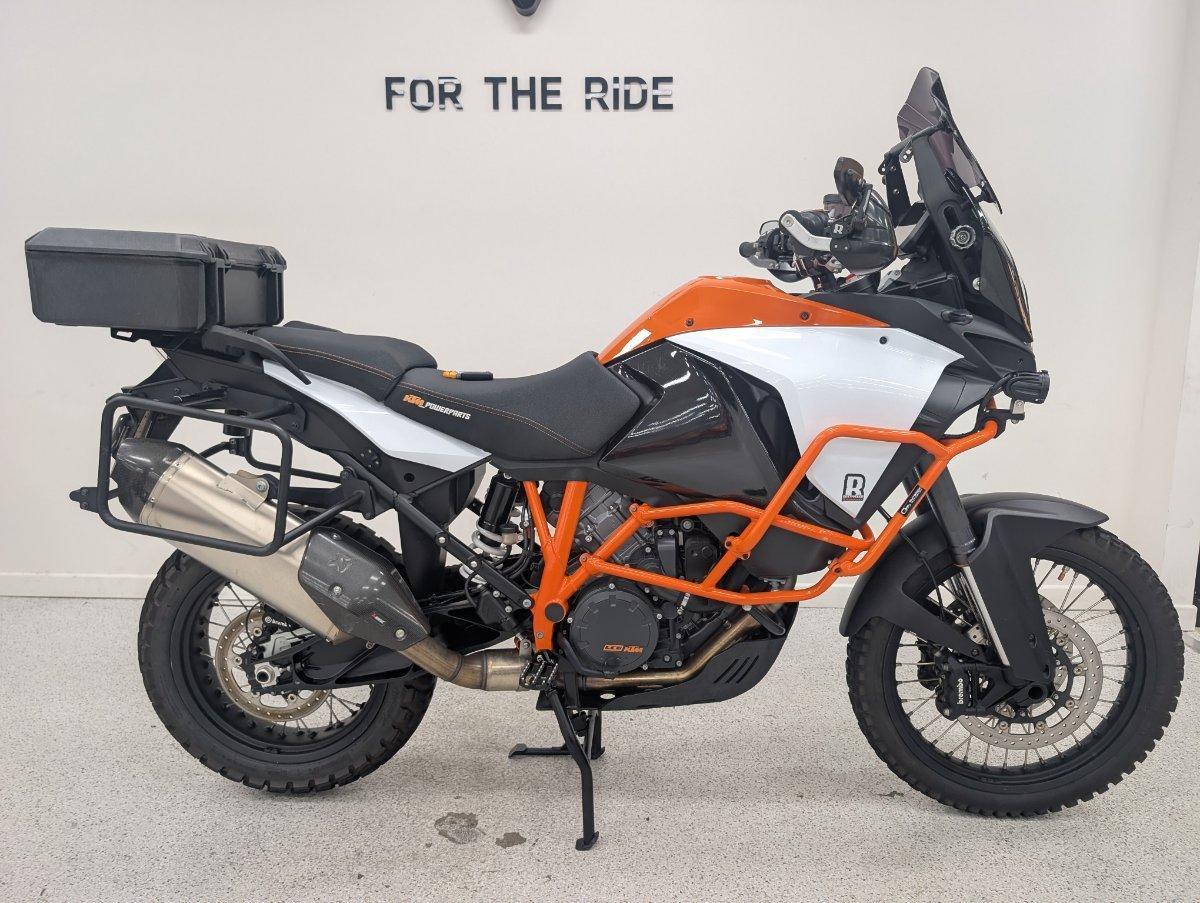 2017 KTM SUPER ADVENTURE R DUAL SPORTS