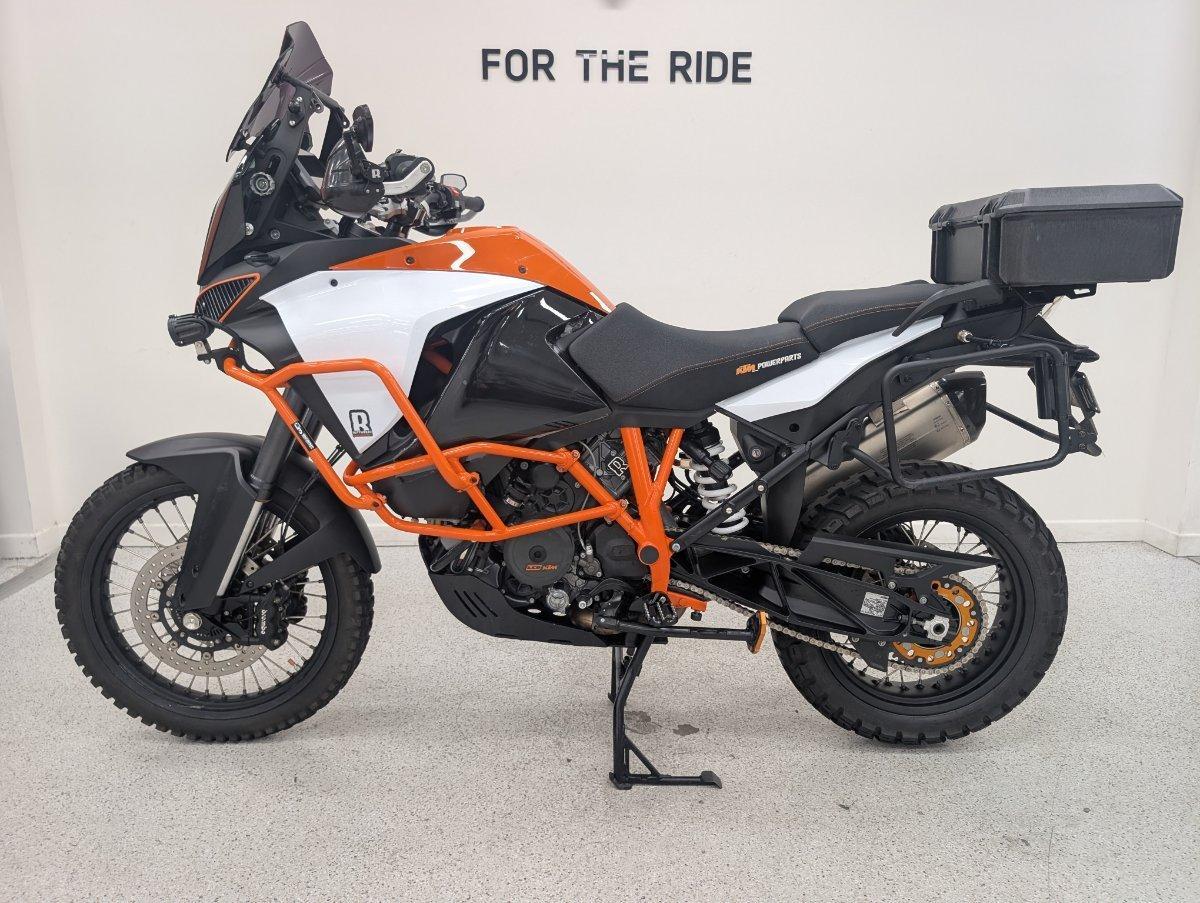 2017 KTM SUPER ADVENTURE R DUAL SPORTS