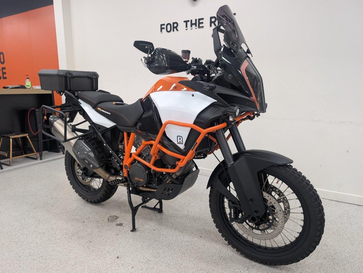 2017 KTM SUPER ADVENTURE R DUAL SPORTS