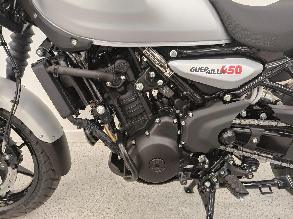 2026 ROYAL ENFIELD GUERILLA 450 ROAD