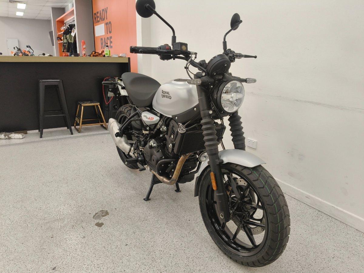 2026 ROYAL ENFIELD GUERILLA 450 ROAD