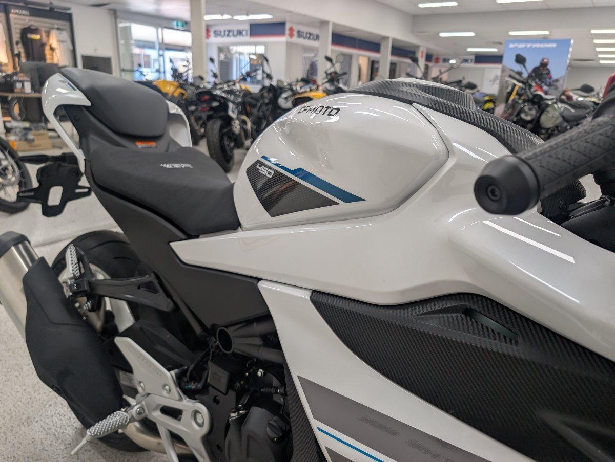 2026 CF MOTO 450 SR ABS ROAD
