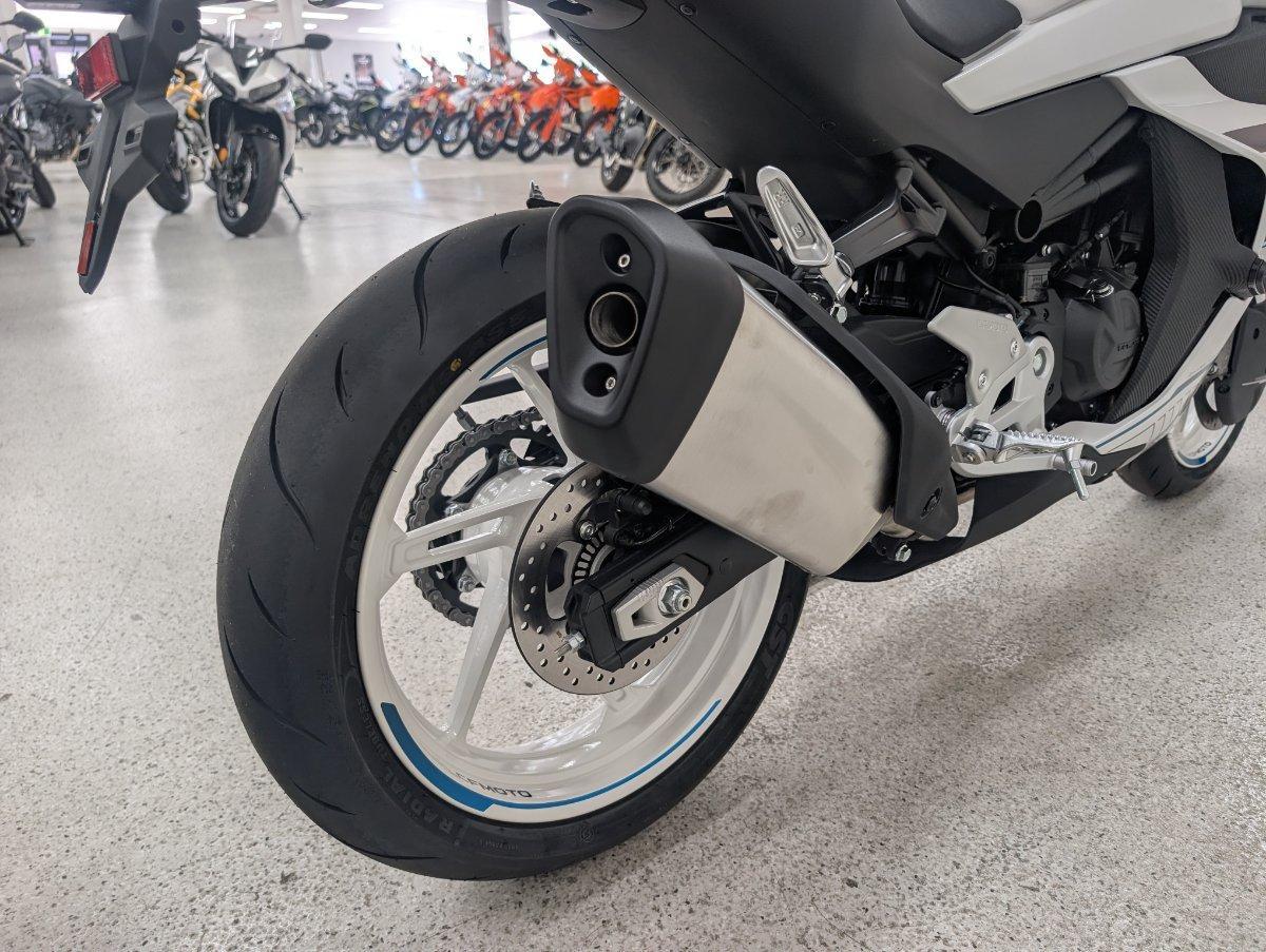 2026 CF MOTO 450 SR ABS ROAD