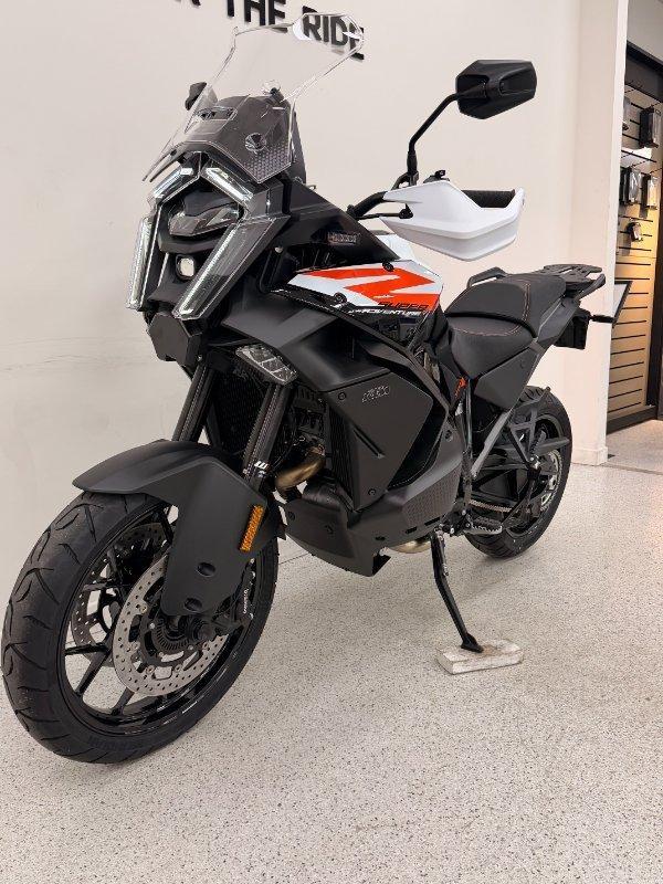2026 KTM 1390 SUPER ADVENTURE S EVO DUAL SPORTS