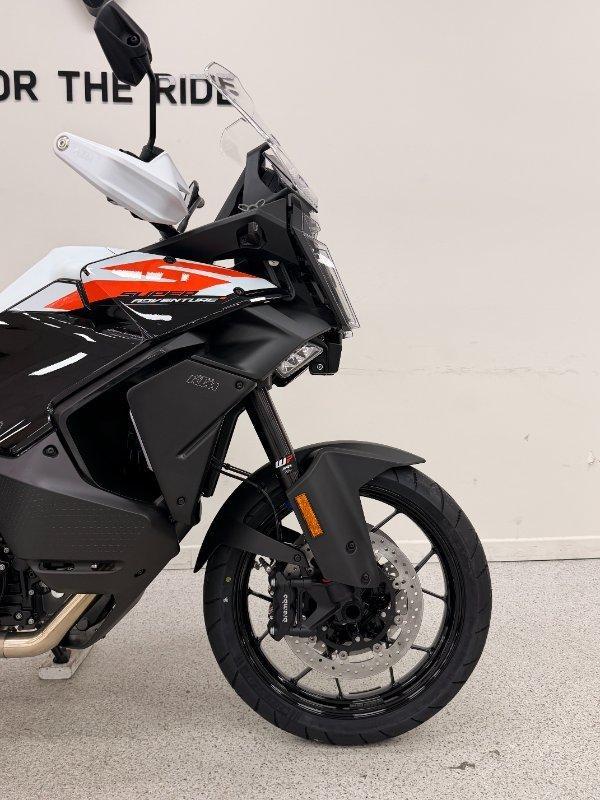 2026 KTM 1390 SUPER ADVENTURE S EVO DUAL SPORTS