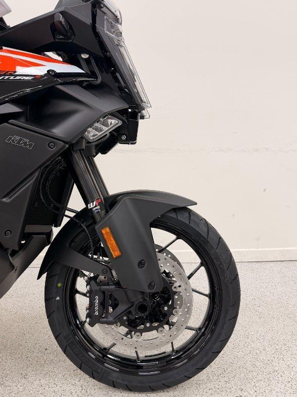 2026 KTM 1390 SUPER ADVENTURE S EVO DUAL SPORTS