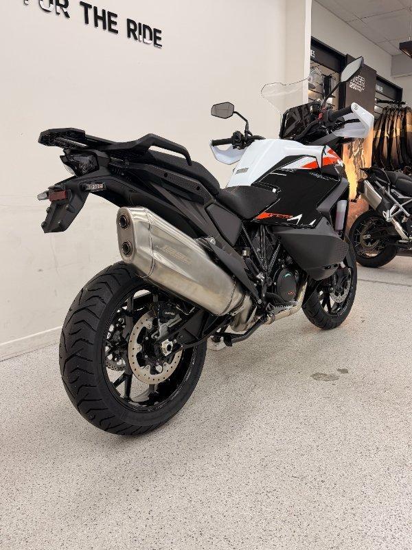 2026 KTM 1390 SUPER ADVENTURE S EVO DUAL SPORTS