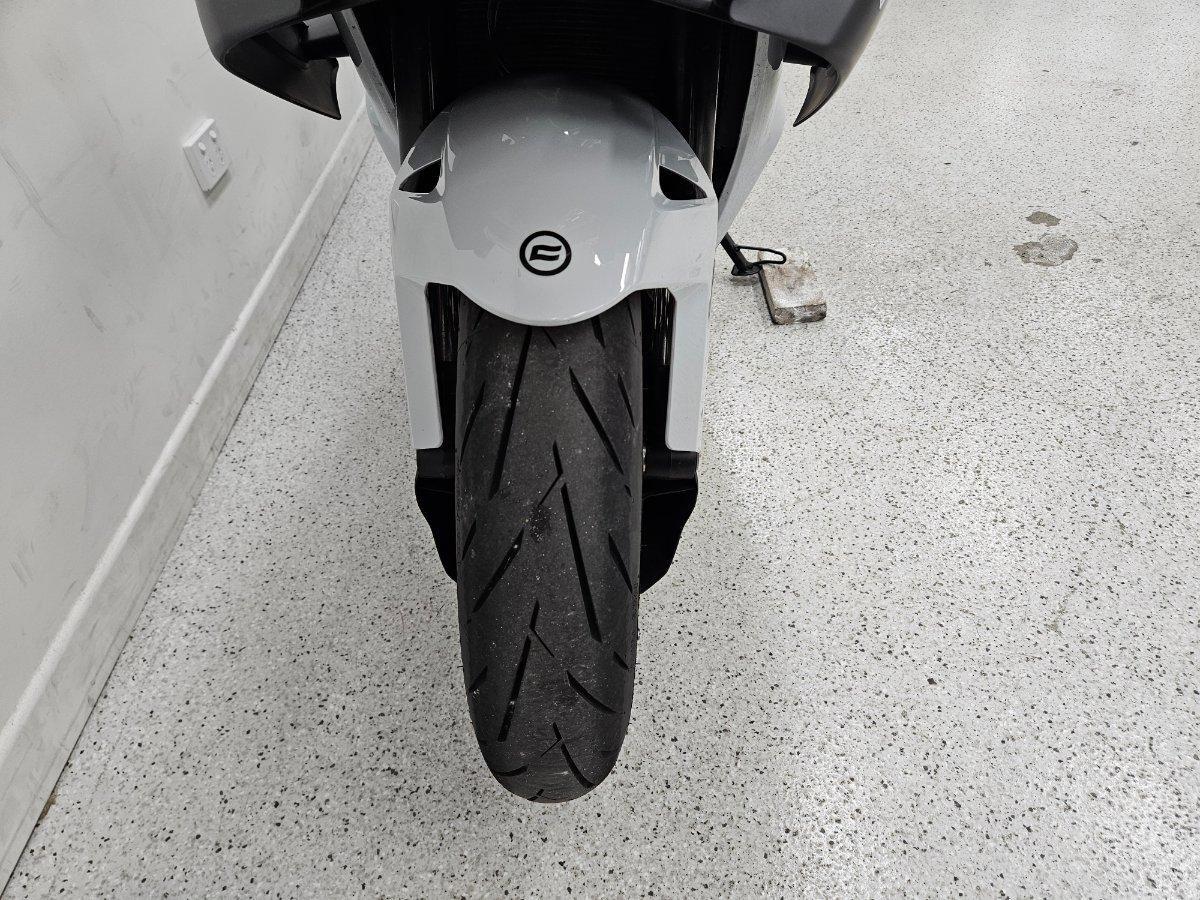 2025 CF MOTO 675 SR-R ABS SPORTS