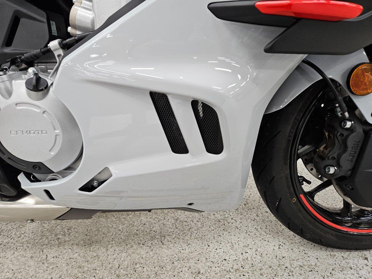 2025 CF MOTO 675 SR-R ABS SPORTS