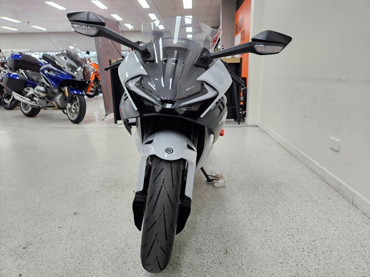 2025 CF MOTO 675 SR-R ABS SPORTS