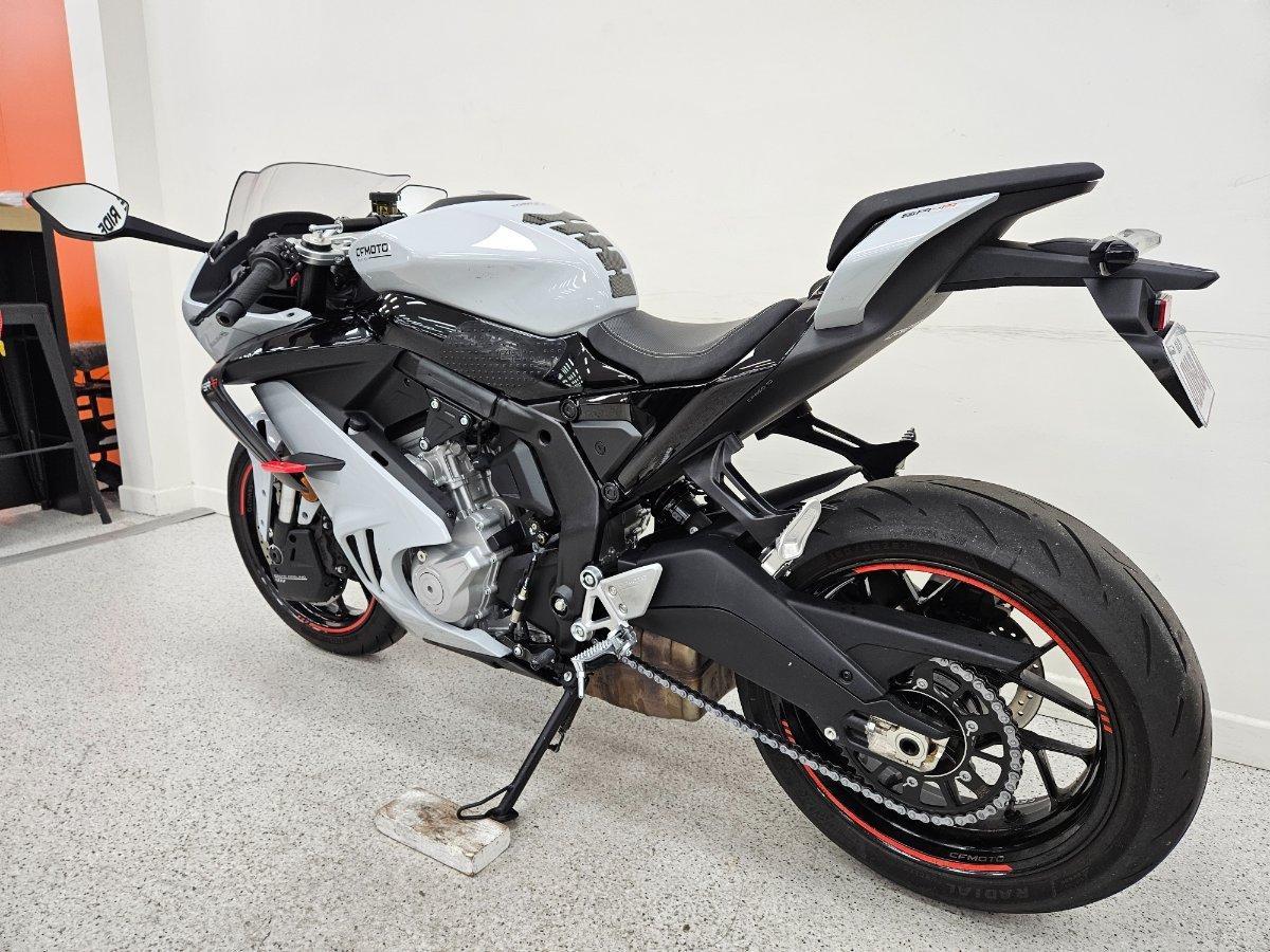 2025 CF MOTO 675 SR-R ABS SPORTS