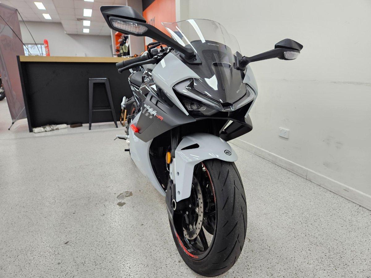 2025 CF MOTO 675 SR-R ABS SPORTS