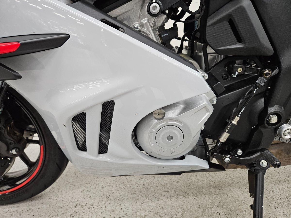 2025 CF MOTO 675 SR-R ABS SPORTS