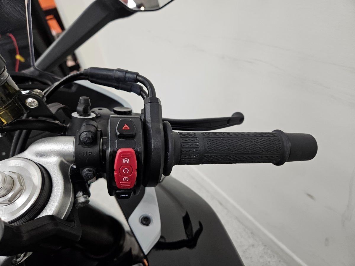 2025 CF MOTO 675 SR-R ABS SPORTS