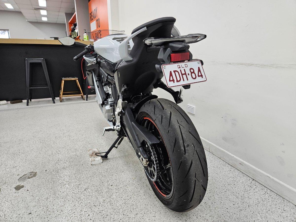 2025 CF MOTO 675 SR-R ABS SPORTS
