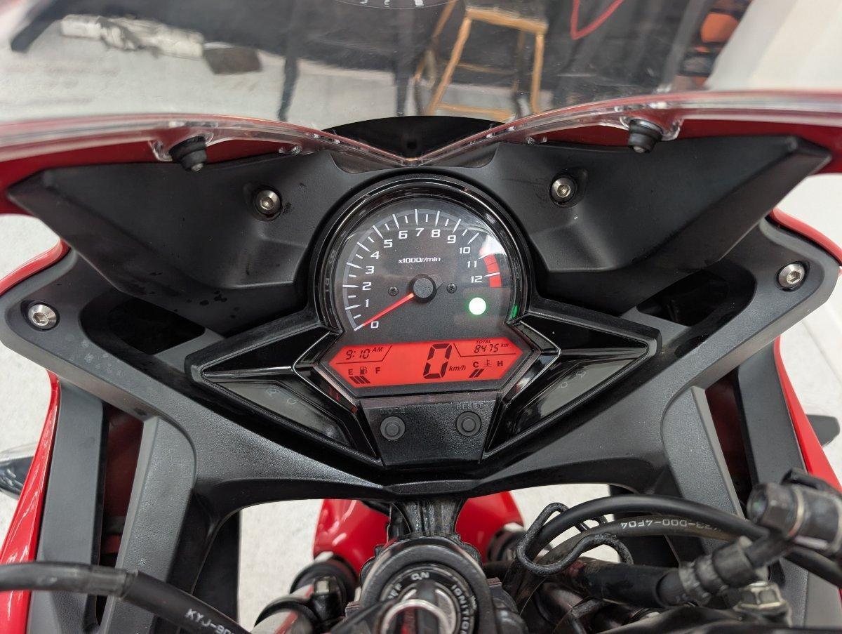 2015 HONDA CBR300R (ABS) ROAD