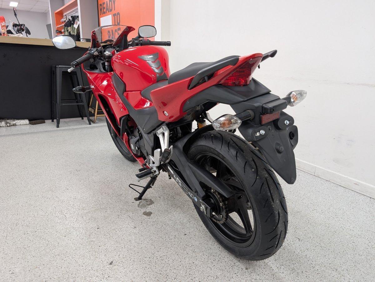 2015 HONDA CBR300R (ABS) ROAD