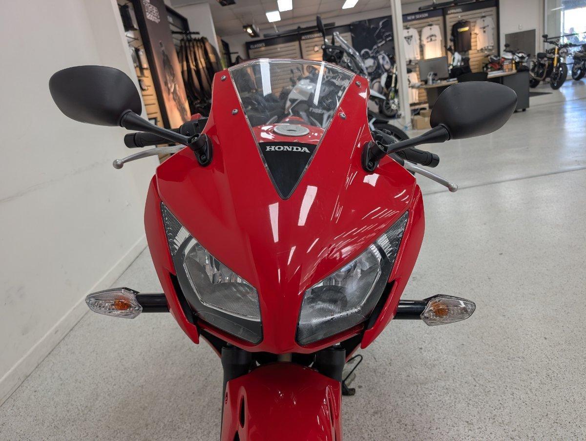 2015 HONDA CBR300R (ABS) ROAD