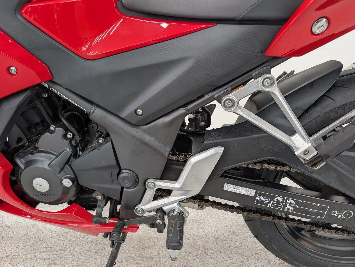 2015 HONDA CBR300R (ABS) ROAD