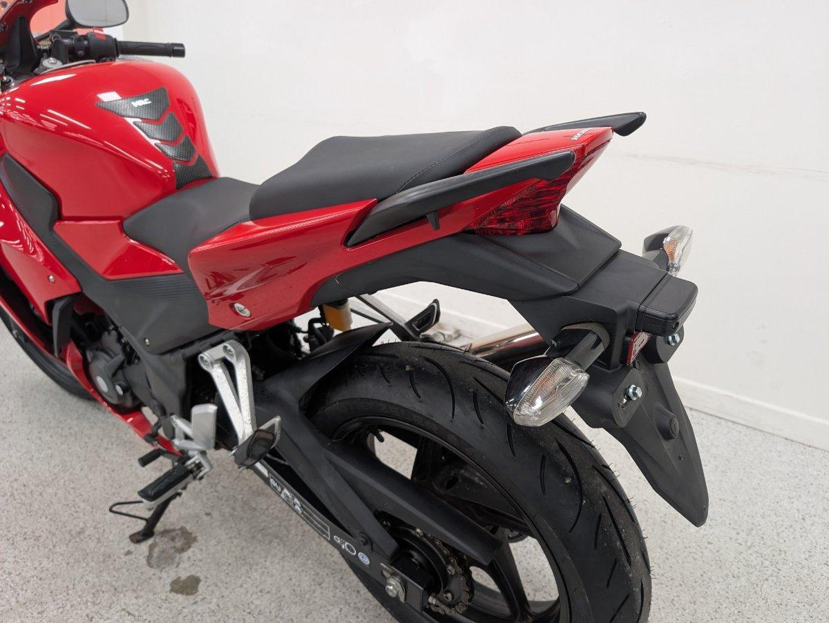 2015 HONDA CBR300R (ABS) ROAD