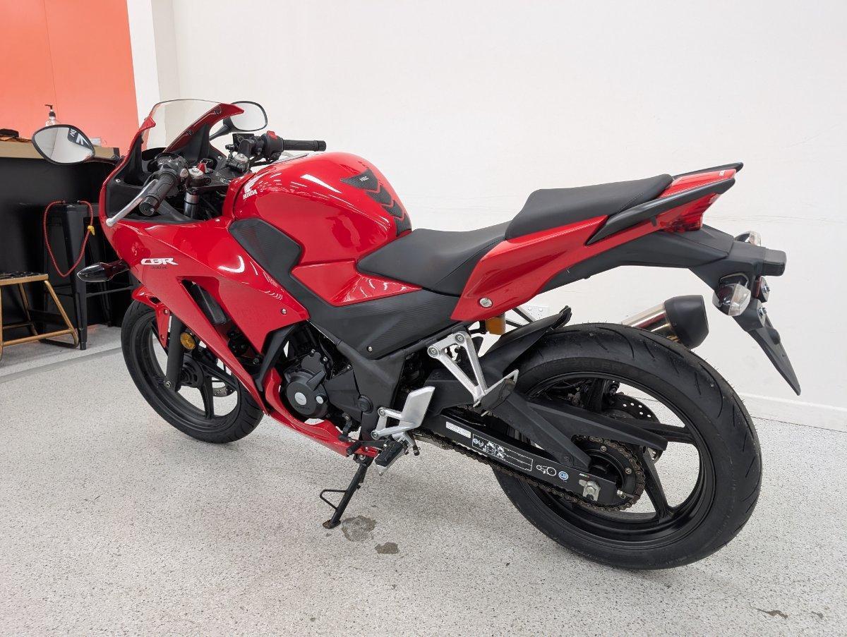 2015 HONDA CBR300R (ABS) ROAD