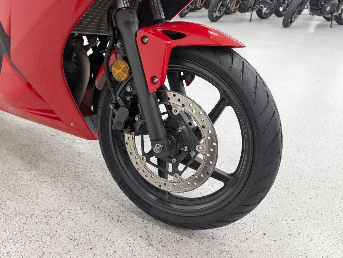 2015 HONDA CBR300R (ABS) ROAD
