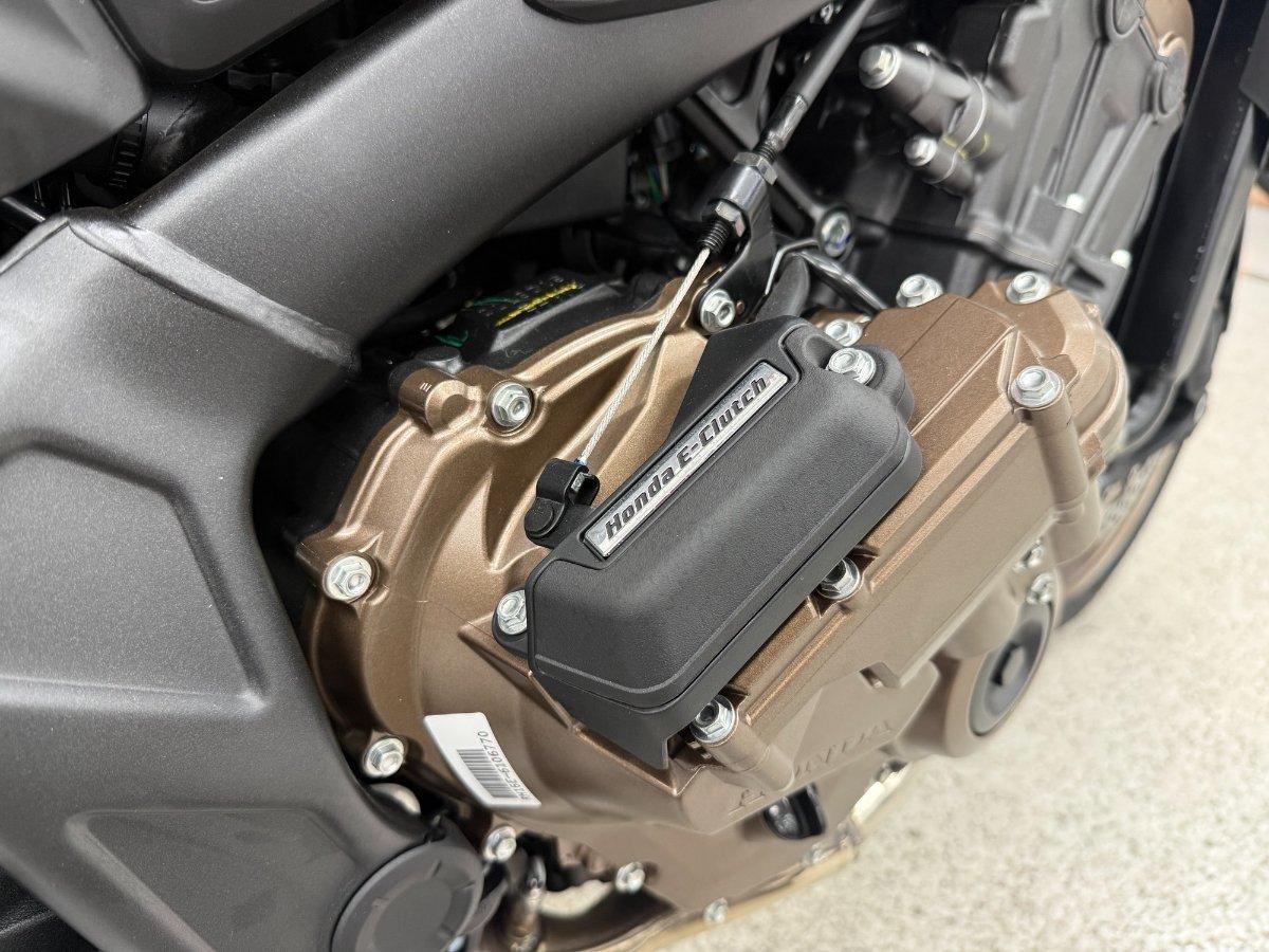 2026 HONDA CB650R E-CLUTCH SPORTS