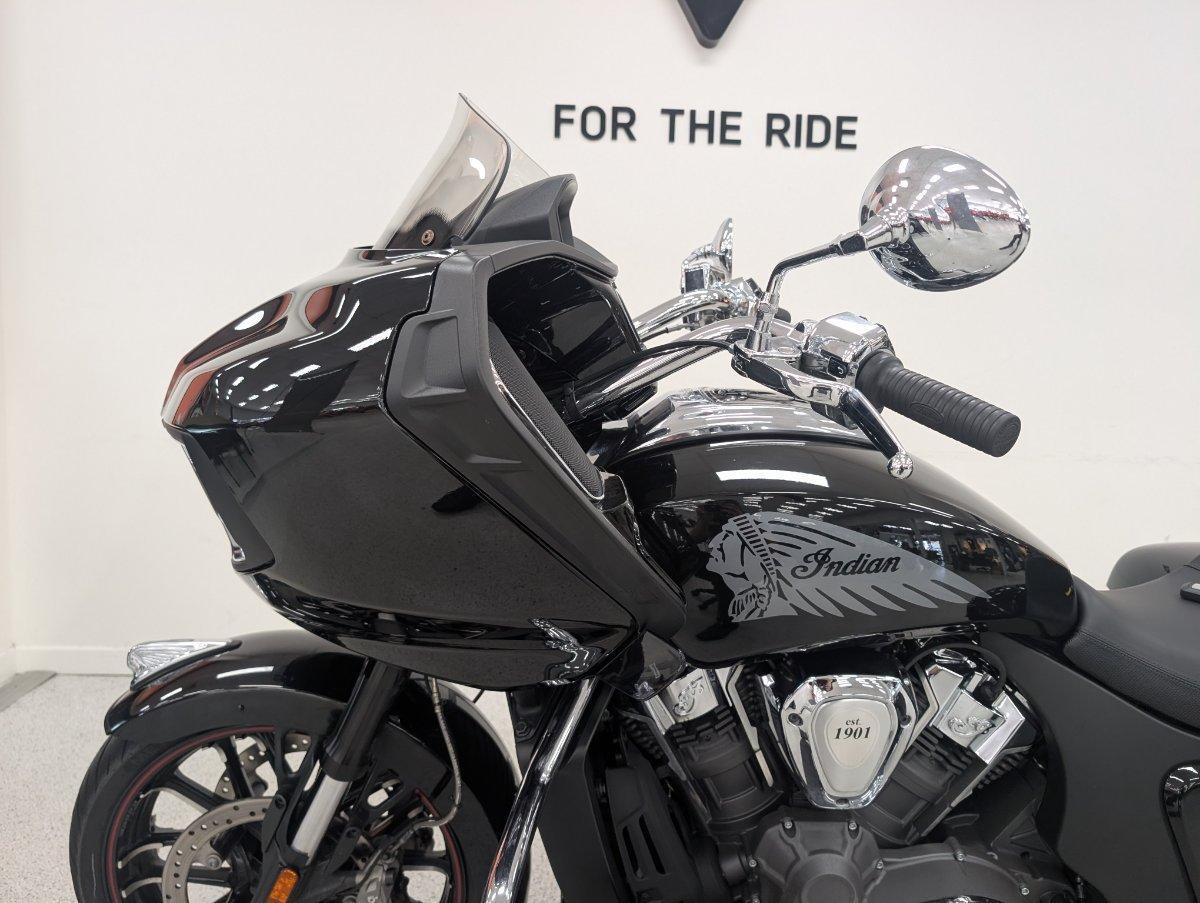 2023 INDIAN CHALLENGER ELITE ROAD