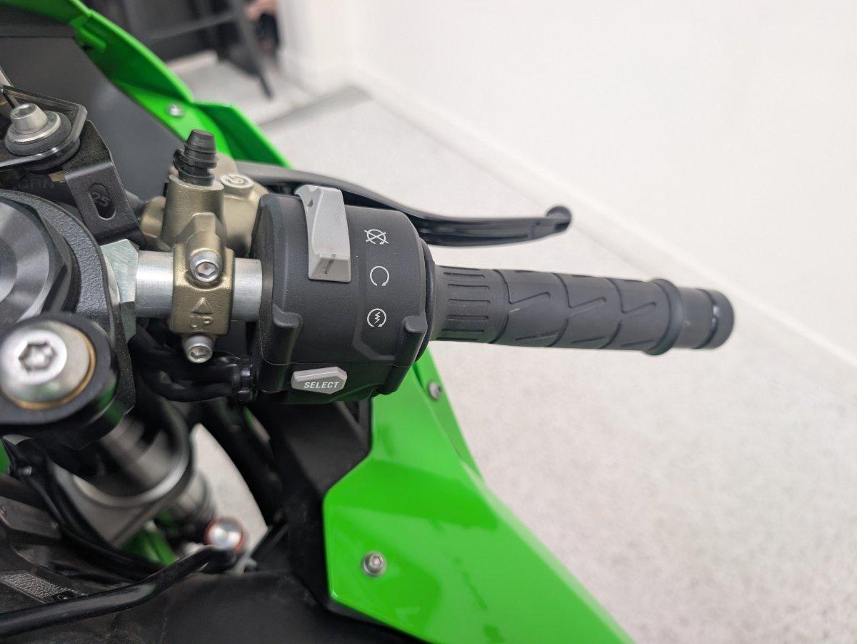 2025 KAWASAKI NINJA ZX-10R SPORTS
