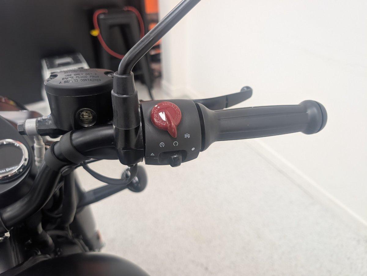 2026 ROYAL ENFIELD CLASSIC 350 DARK ROAD