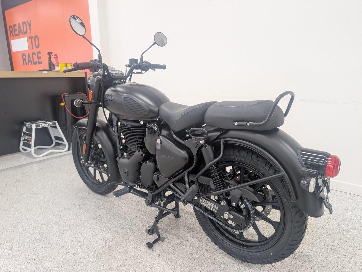 2026 ROYAL ENFIELD CLASSIC 350 DARK ROAD