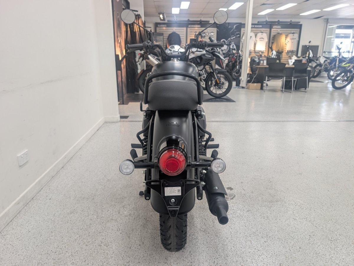 2026 ROYAL ENFIELD CLASSIC 350 DARK ROAD