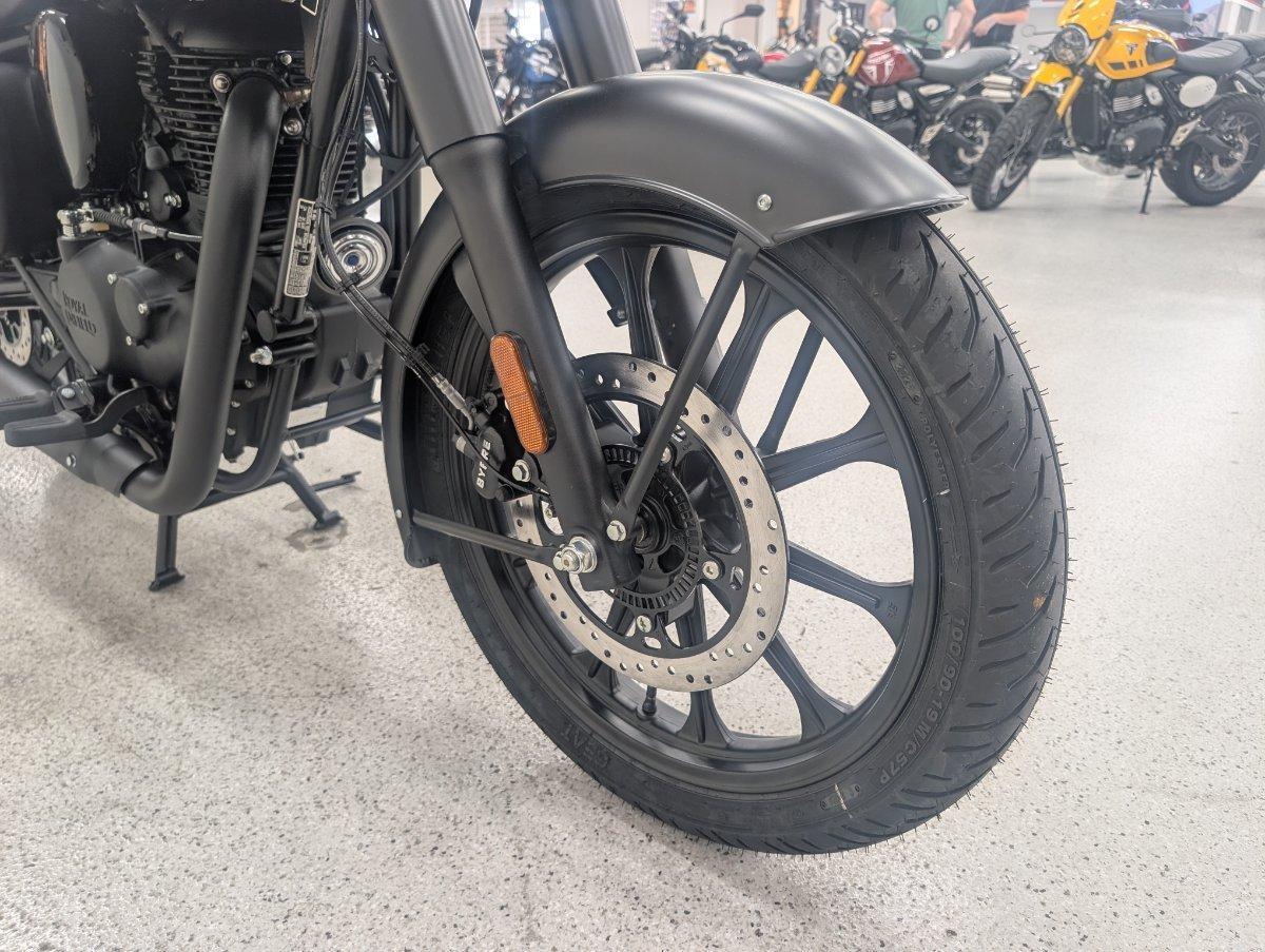 2026 ROYAL ENFIELD CLASSIC 350 DARK ROAD
