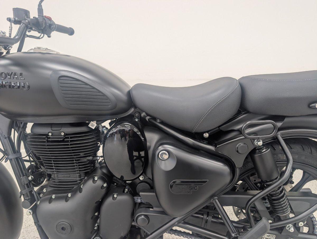 2026 ROYAL ENFIELD CLASSIC 350 DARK ROAD